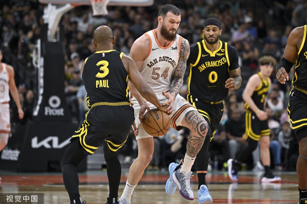 相比之下 相比之下